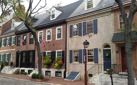 metal thingy in front of historic row homes : r/Whatisthis 